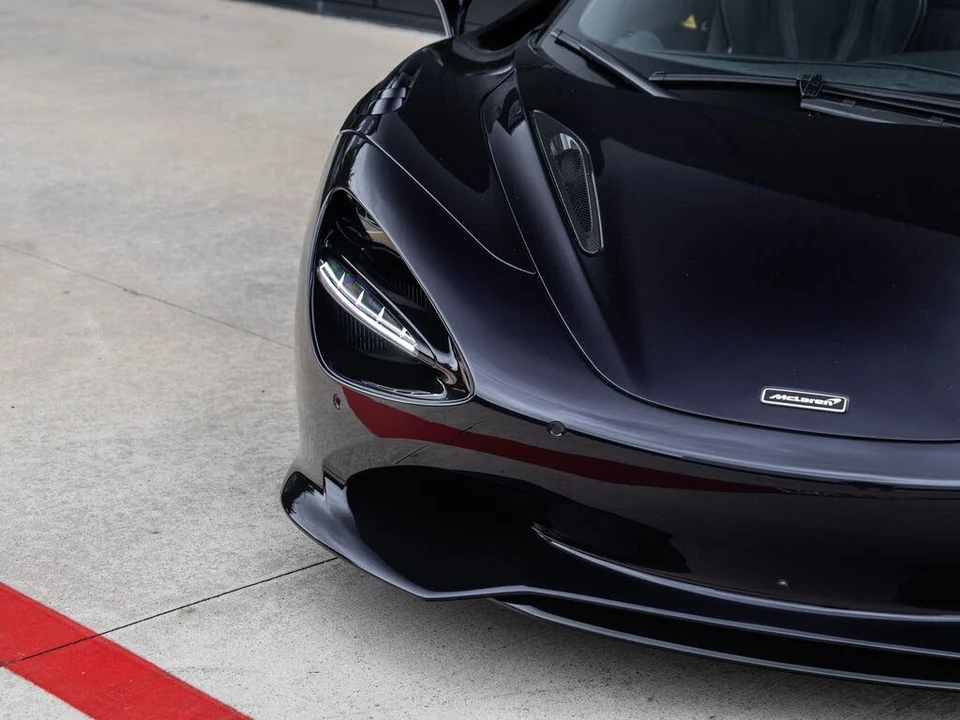 2027 McLaren 750S Spider - Image 16 of 31
