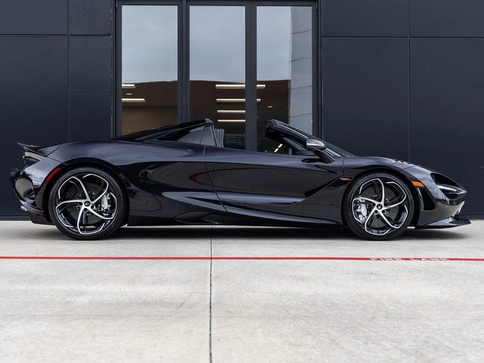 2027 McLaren 750S Spider - Image 12 of 31