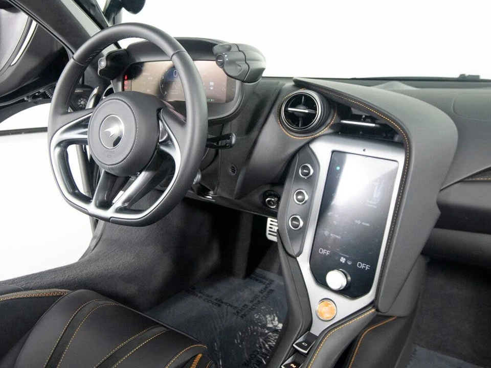 2027 McLaren 750S Spider - Image 31 of 31
