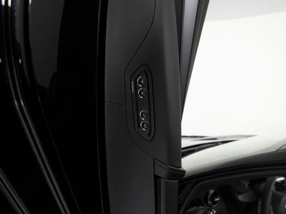 2027 McLaren 750S Spider - Image 12 of 31