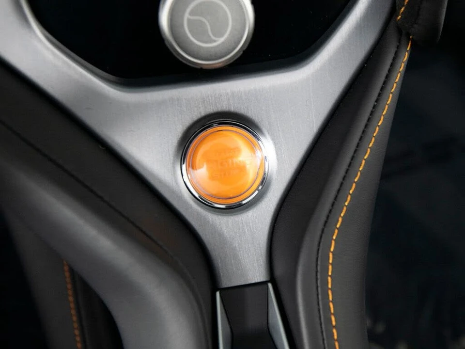 2027 McLaren 750S Spider - Image 27 of 31