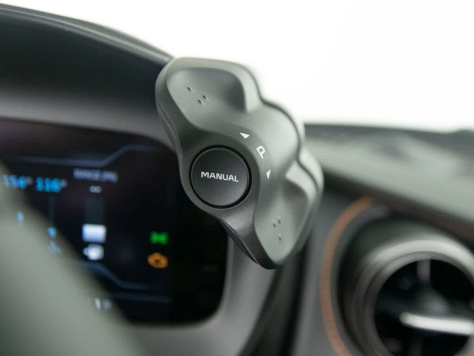 2027 McLaren 750S Spider - Image 20 of 31