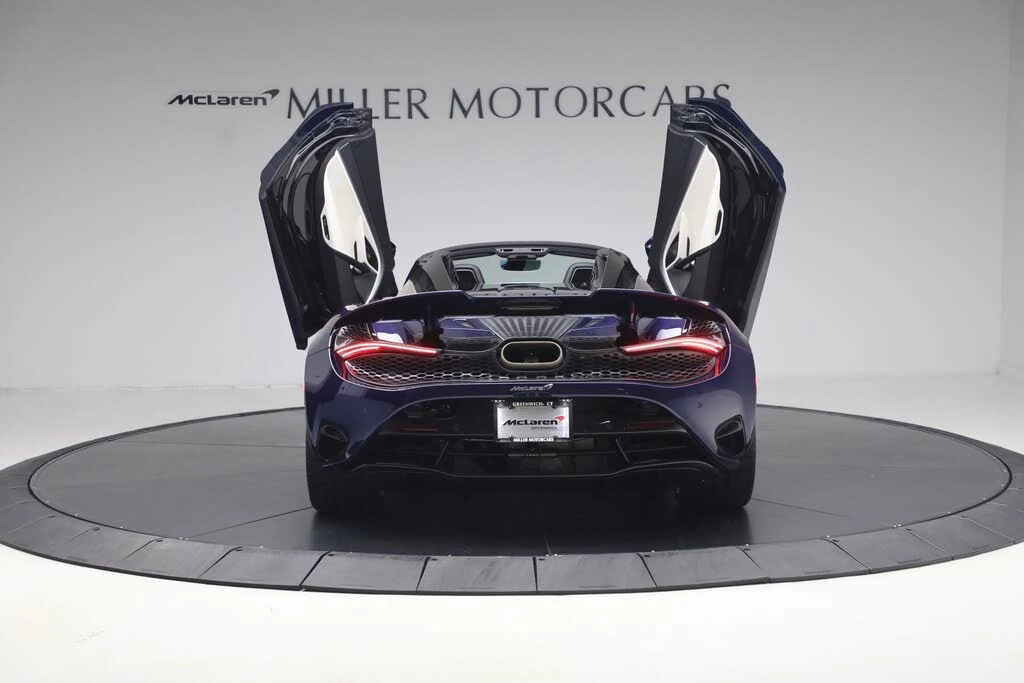 2027 McLaren 750S Spider - Image 16 of 31