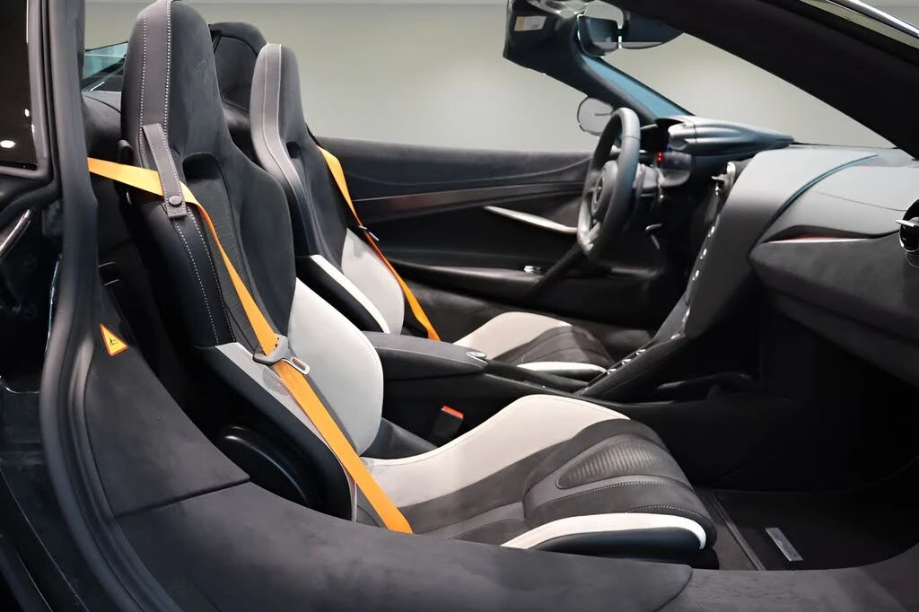 2027 McLaren 750S Spider - Image 13 of 27