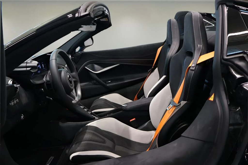2027 McLaren 750S Spider - Image 10 of 27