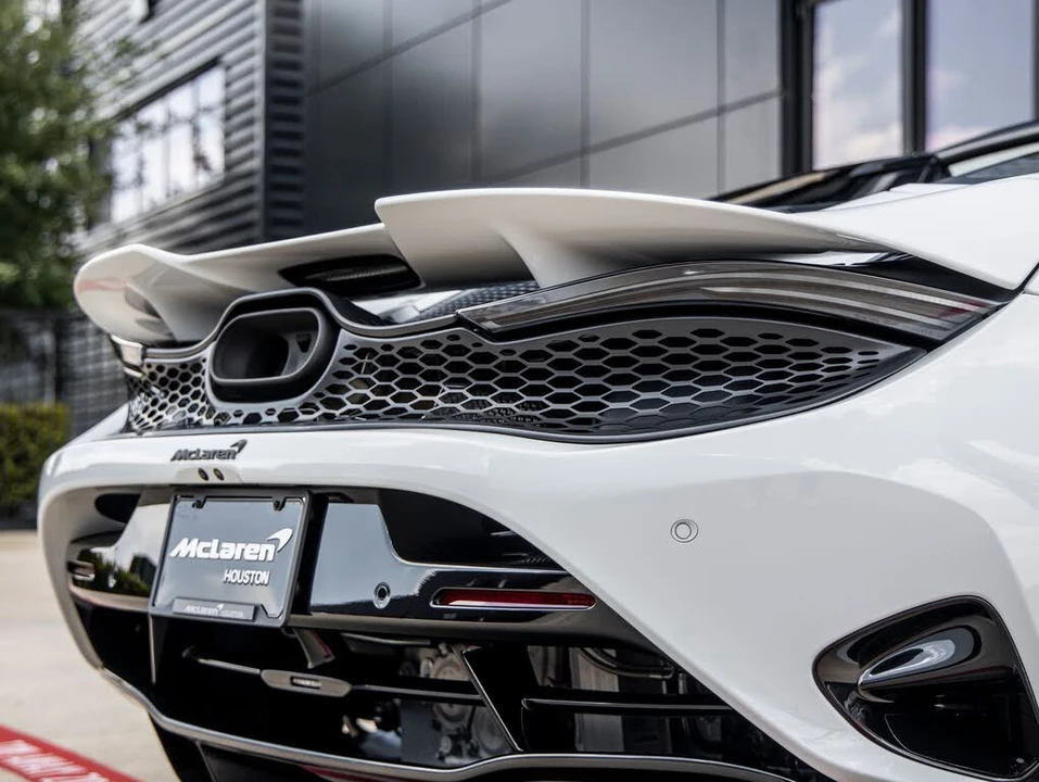 2027 McLaren 750S Spider - Image 14 of 31