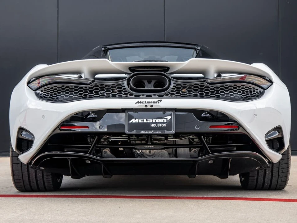 2027 McLaren 750S Spider - Image 8 of 31