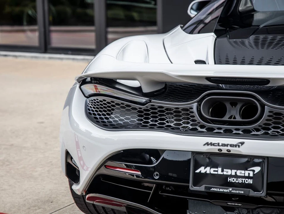 2027 McLaren 750S Spider - Image 12 of 31