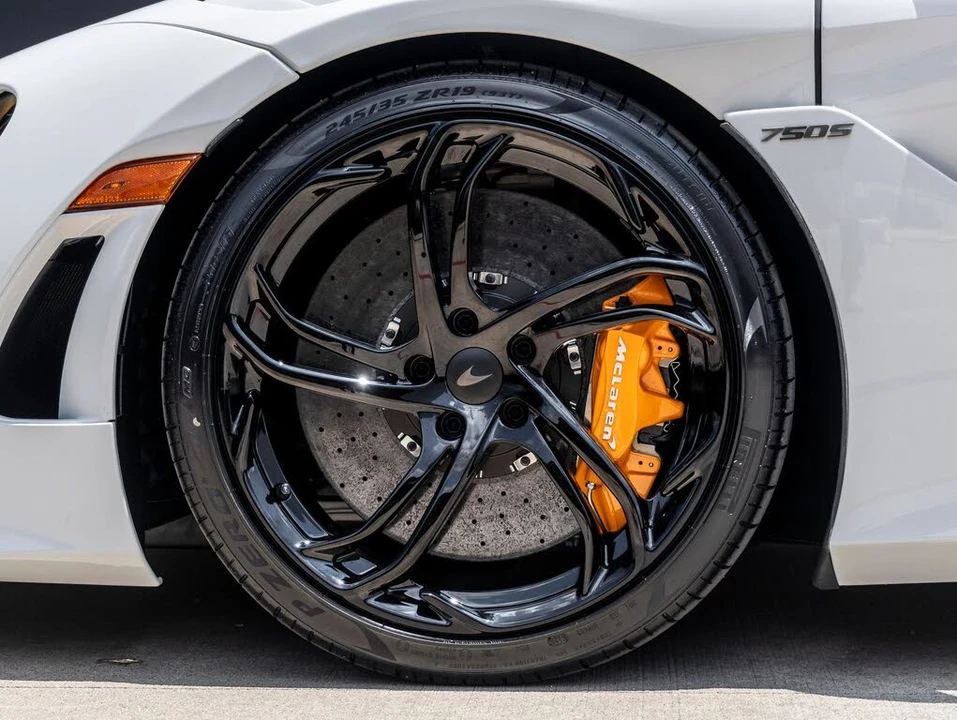 2027 McLaren 750S Spider - Image 18 of 31