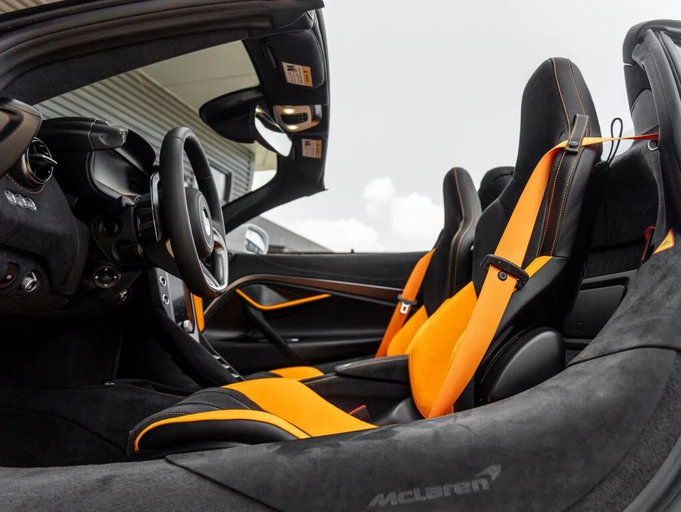 2027 McLaren 750S Spider - Image 29 of 31