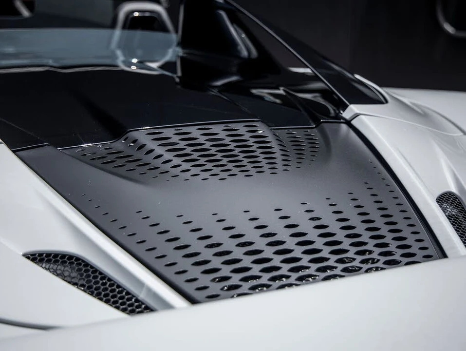 2027 McLaren 750S Spider - Image 17 of 31