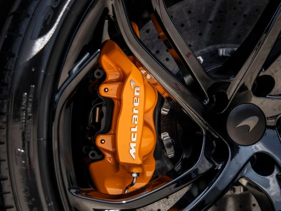 2027 McLaren 750S Spider - Image 19 of 31