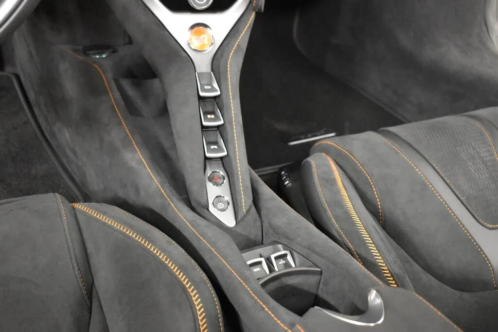 2027 McLaren 750S Spider - Image 21 of 25