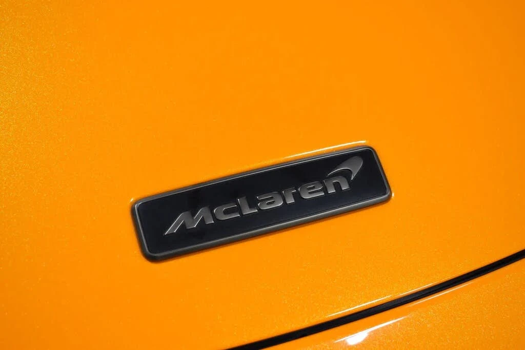 2027 McLaren 750S Spider - Image 10 of 25