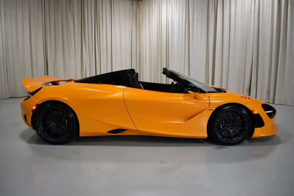 2027 McLaren 750S Spider - Image 4 of 25
