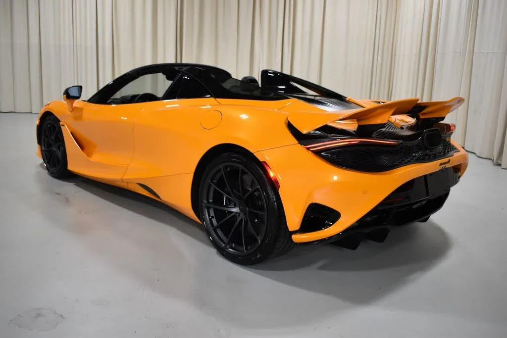 2027 McLaren 750S Spider - Image 7 of 25