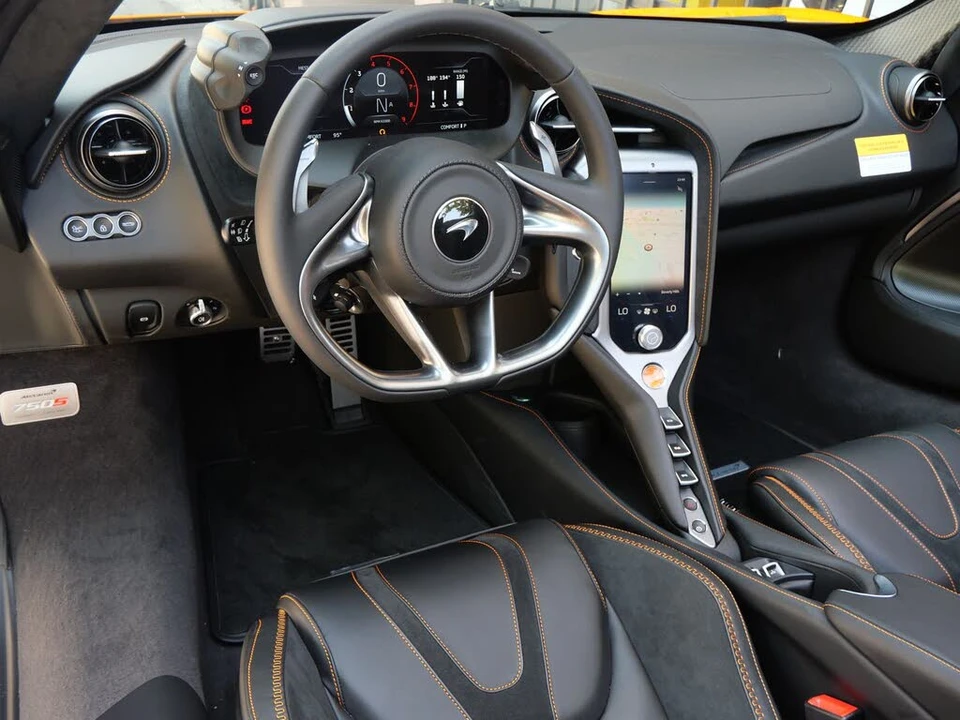 2027 McLaren 750S Spider - Image 7 of 29