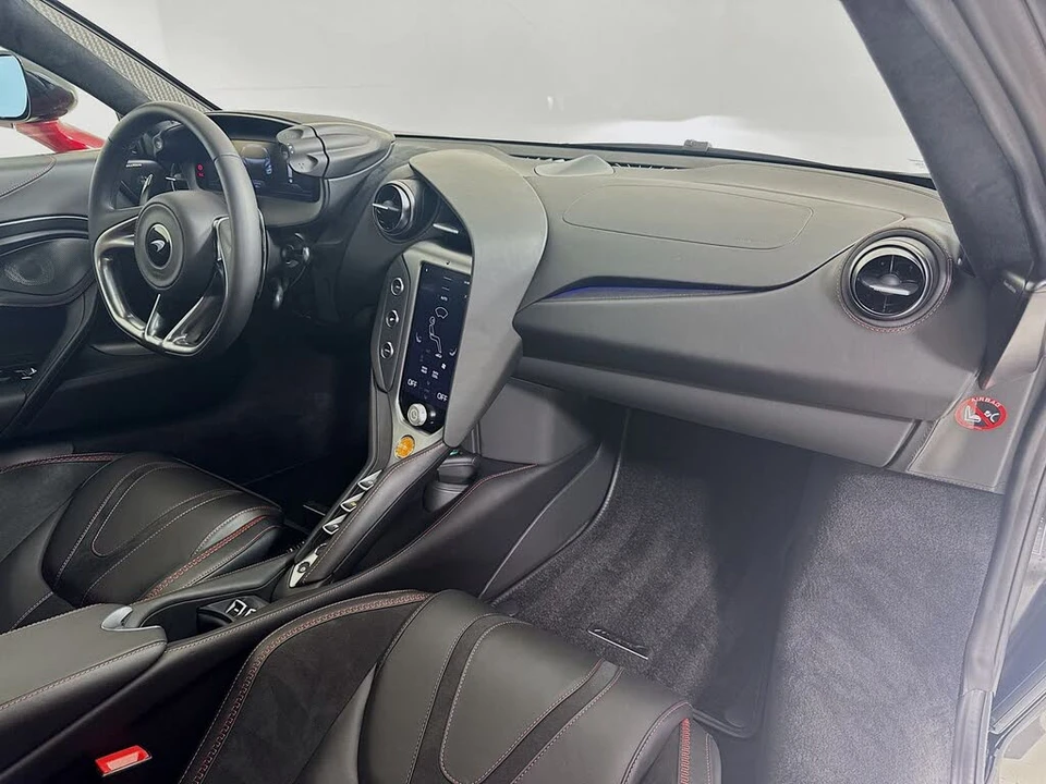 2027 McLaren 750S Spider - Image 23 of 25