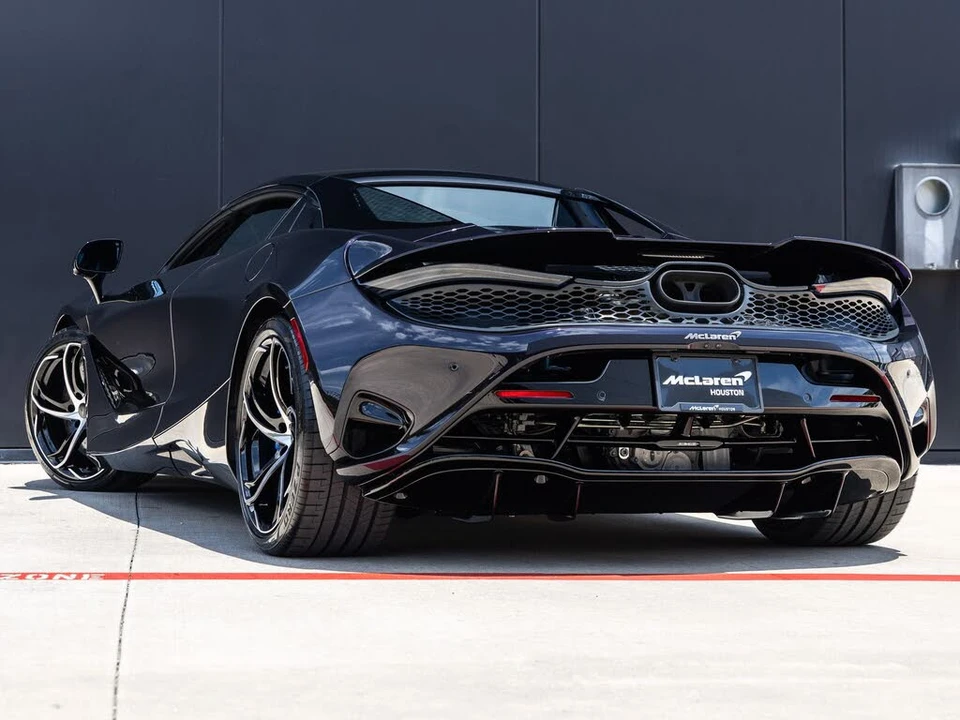 2027 McLaren 750S Spider - Image 8 of 31
