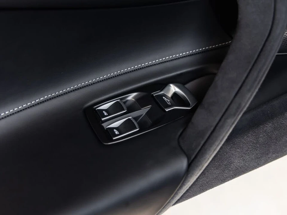 2027 McLaren 750S Spider - Image 29 of 31