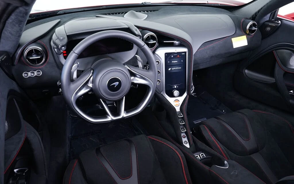 2027 McLaren 750S Spider - Image 21 of 26
