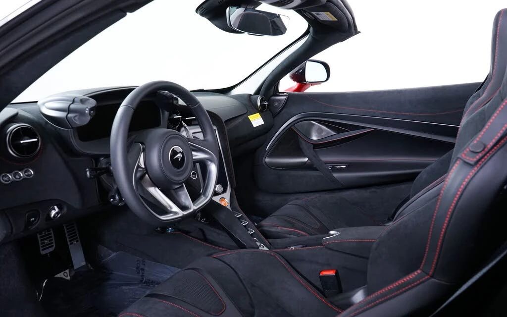 2027 McLaren 750S Spider - Image 20 of 26