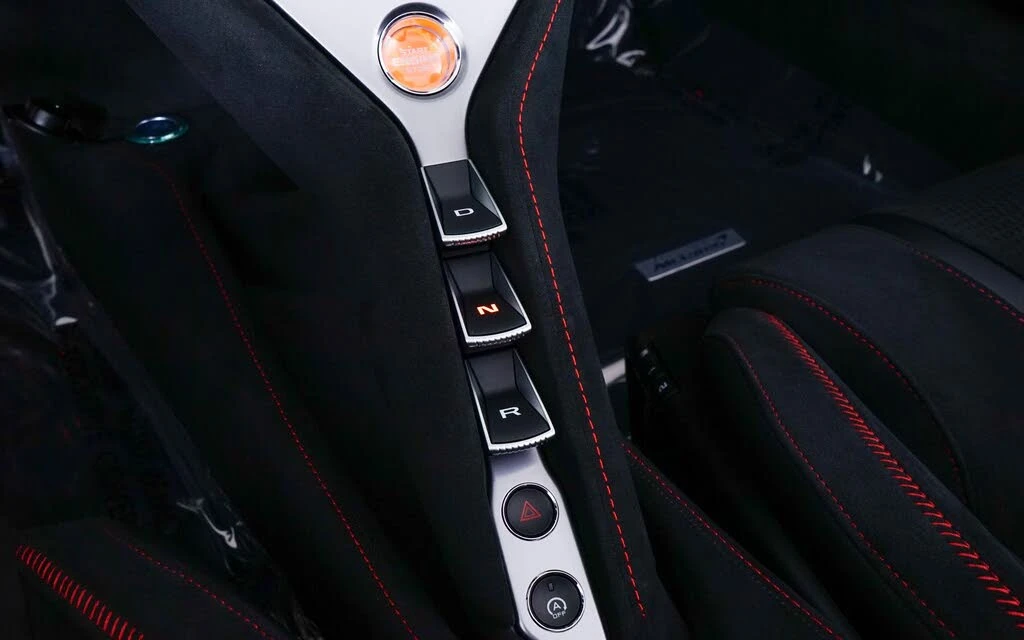 2027 McLaren 750S Spider - Image 23 of 26