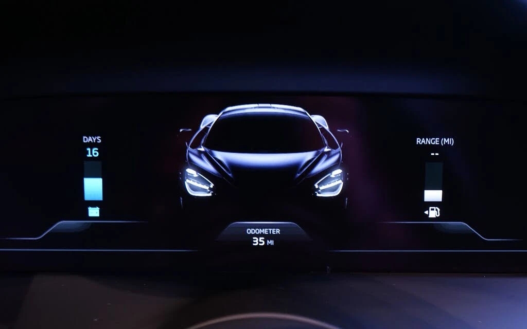 2027 McLaren 750S Spider - Image 18 of 26
