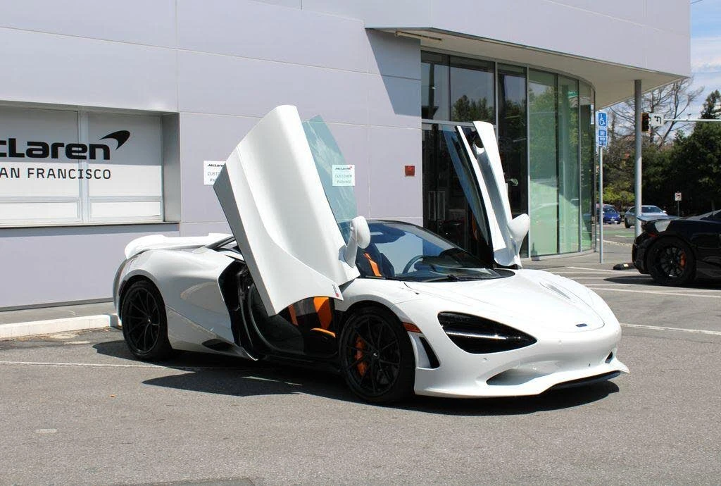 2027 McLaren 750S Spider - Image 11 of 31