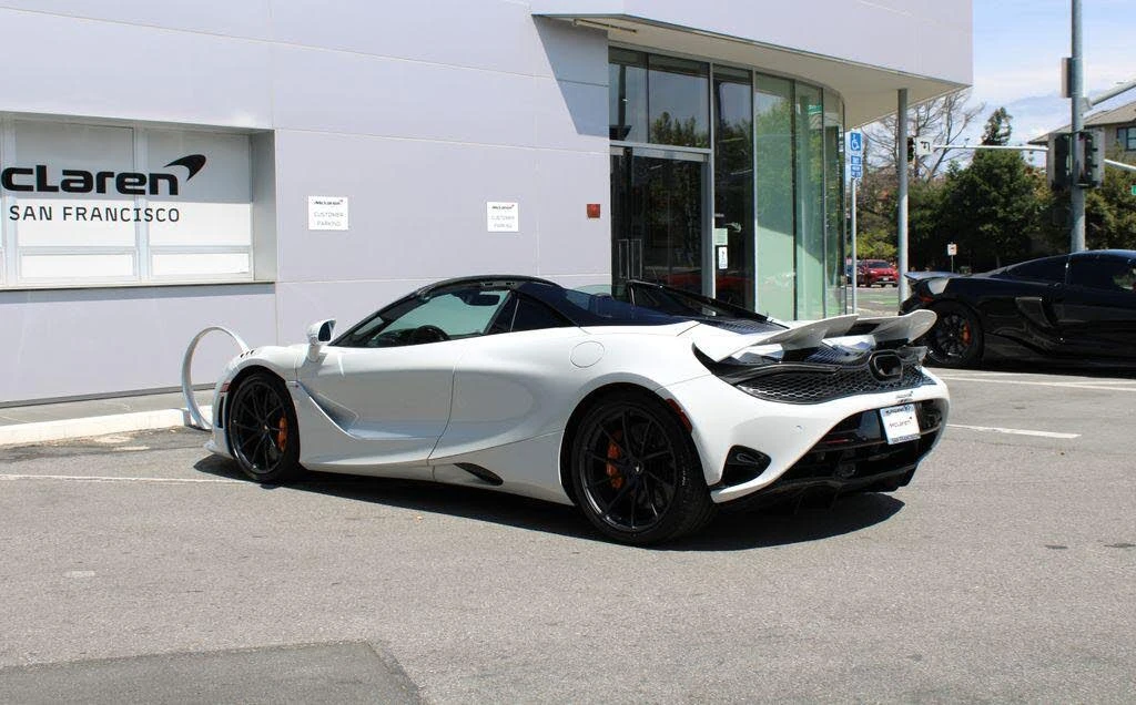 2027 McLaren 750S Spider - Image 26 of 31