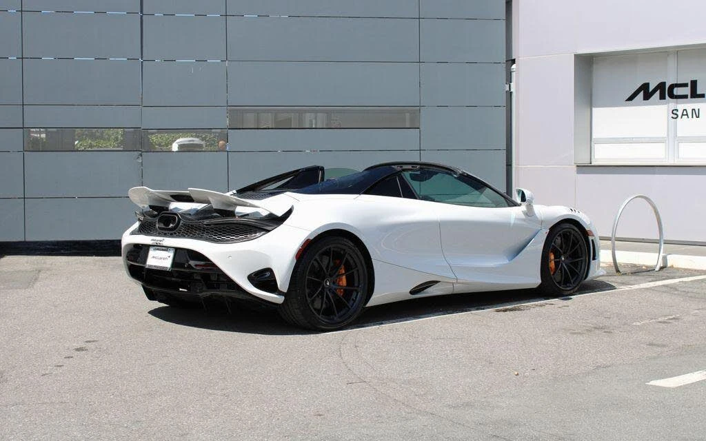 2027 McLaren 750S Spider - Image 28 of 31