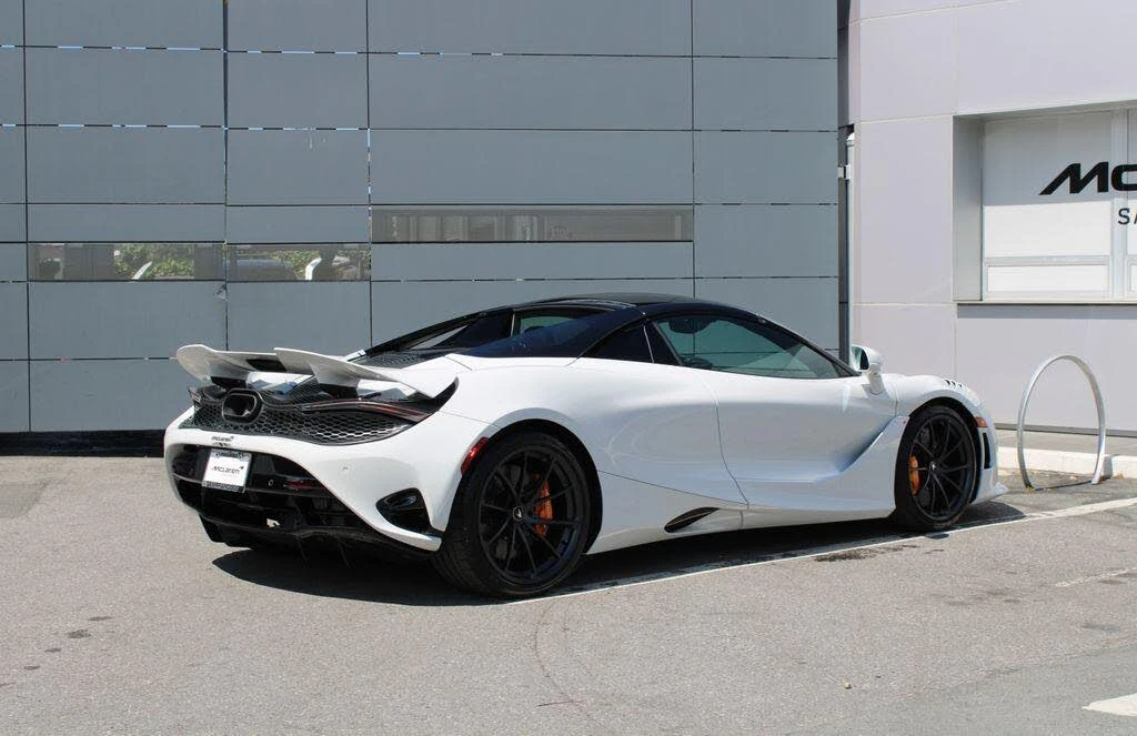 2027 McLaren 750S Spider - Image 2 of 31