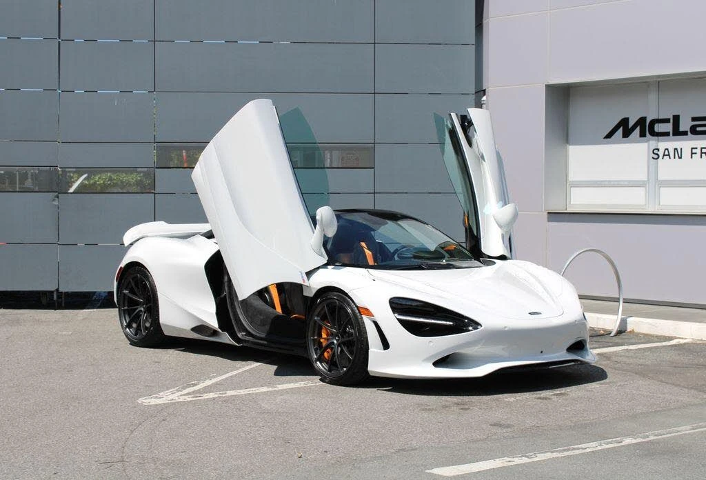 2027 McLaren 750S Spider - Image 15 of 31