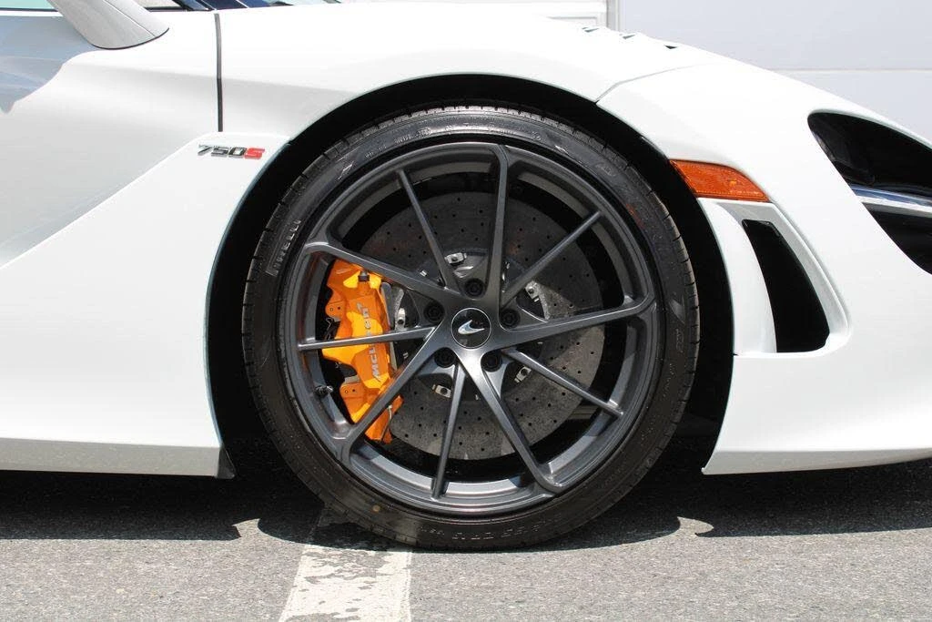 2027 McLaren 750S Spider - Image 13 of 31