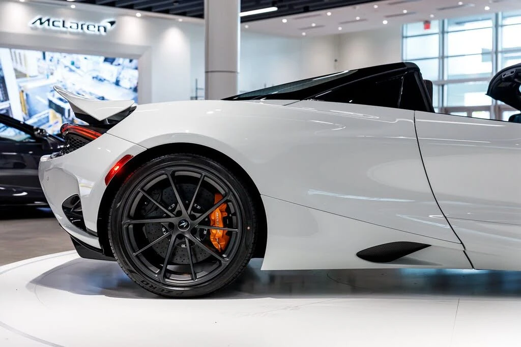 2027 McLaren 750S Spider - Image 27 of 31