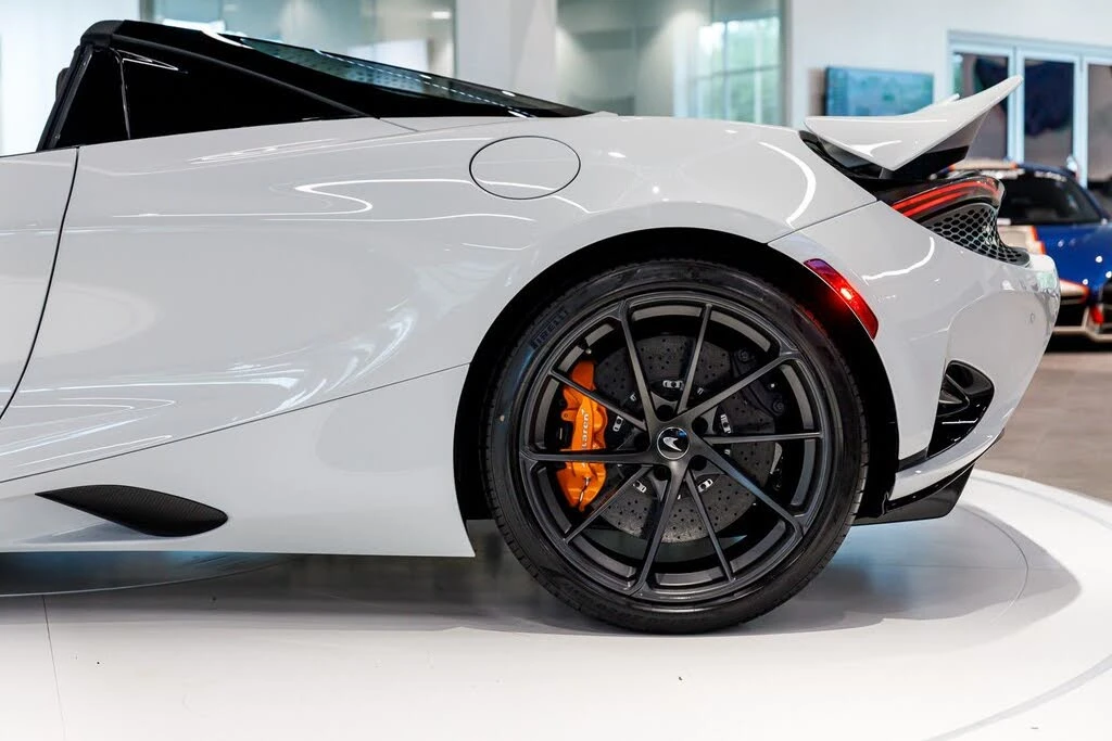 2027 McLaren 750S Spider - Image 19 of 31