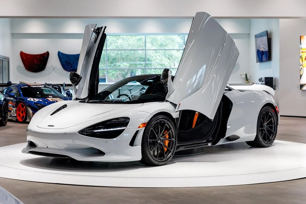 2027 McLaren 750S Spider - Image 5 of 31