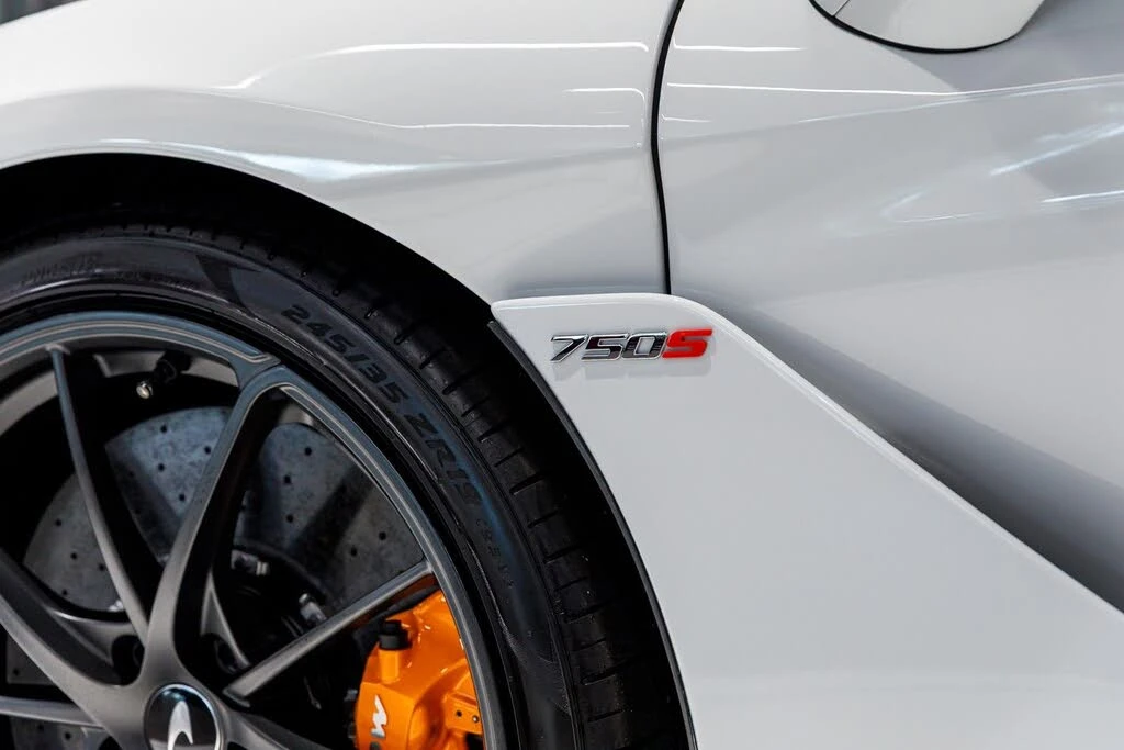 2027 McLaren 750S Spider - Image 15 of 31