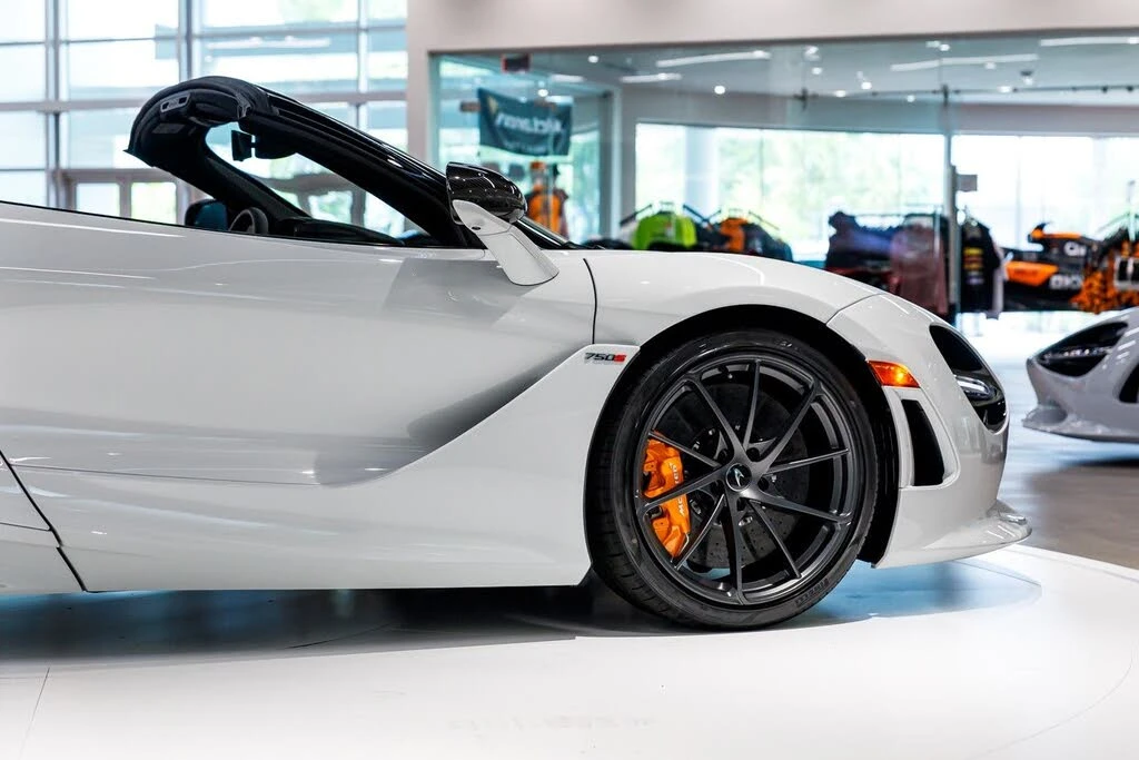 2027 McLaren 750S Spider - Image 8 of 31