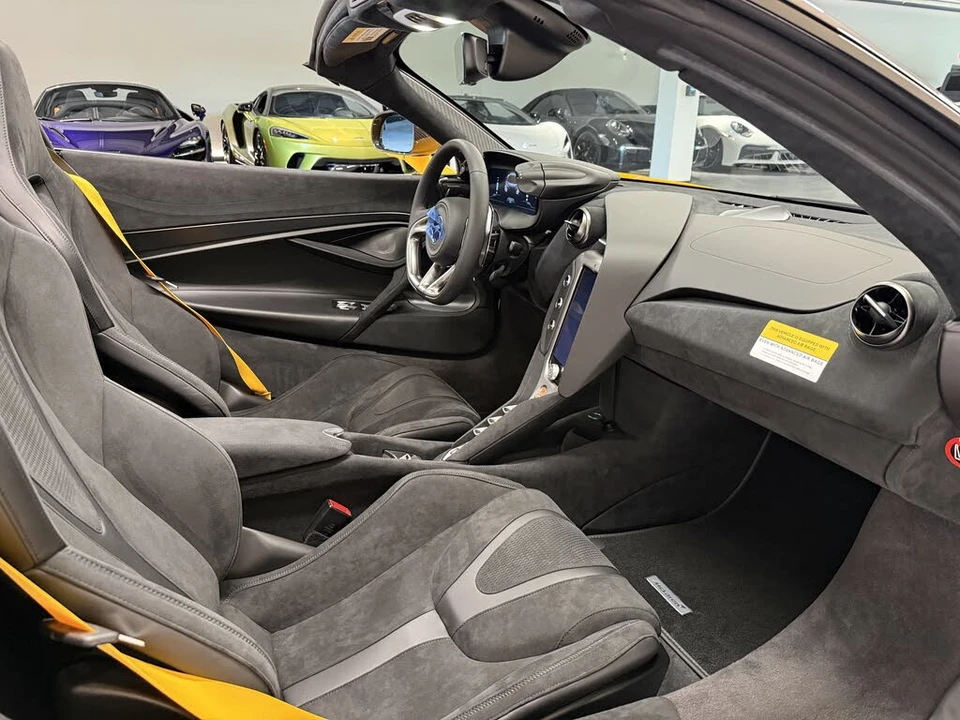 2027 McLaren 750S Spider - Image 23 of 25