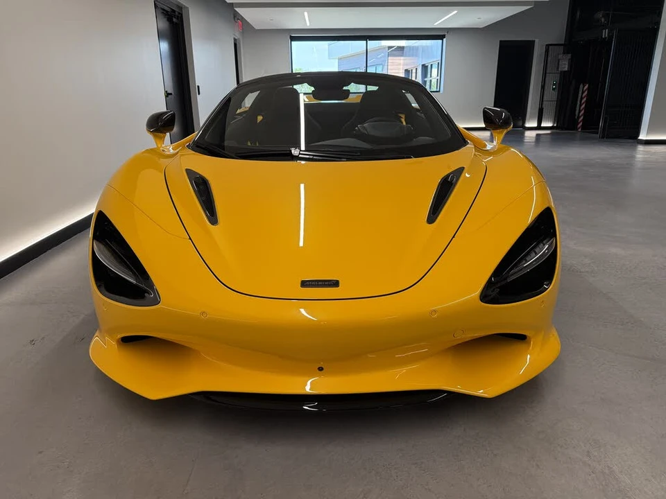 2027 McLaren 750S Spider - Image 11 of 25