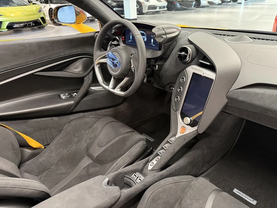 2027 McLaren 750S Spider - Image 25 of 25