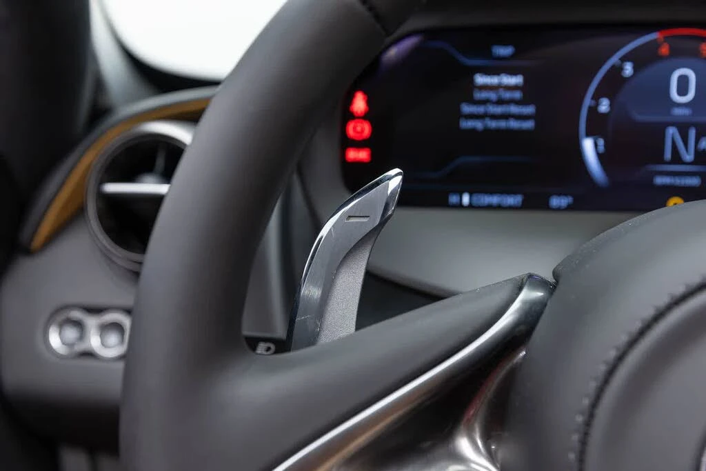 2027 McLaren 750S Spider - Image 28 of 31