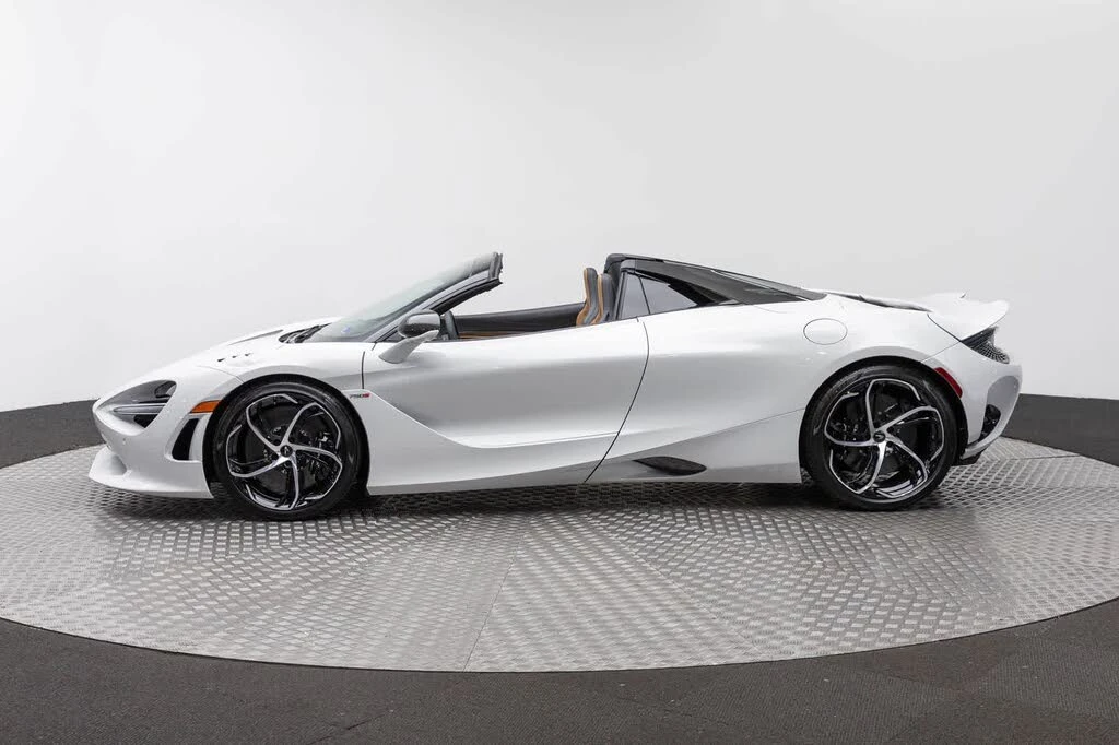 2027 McLaren 750S Spider - Image 3 of 31