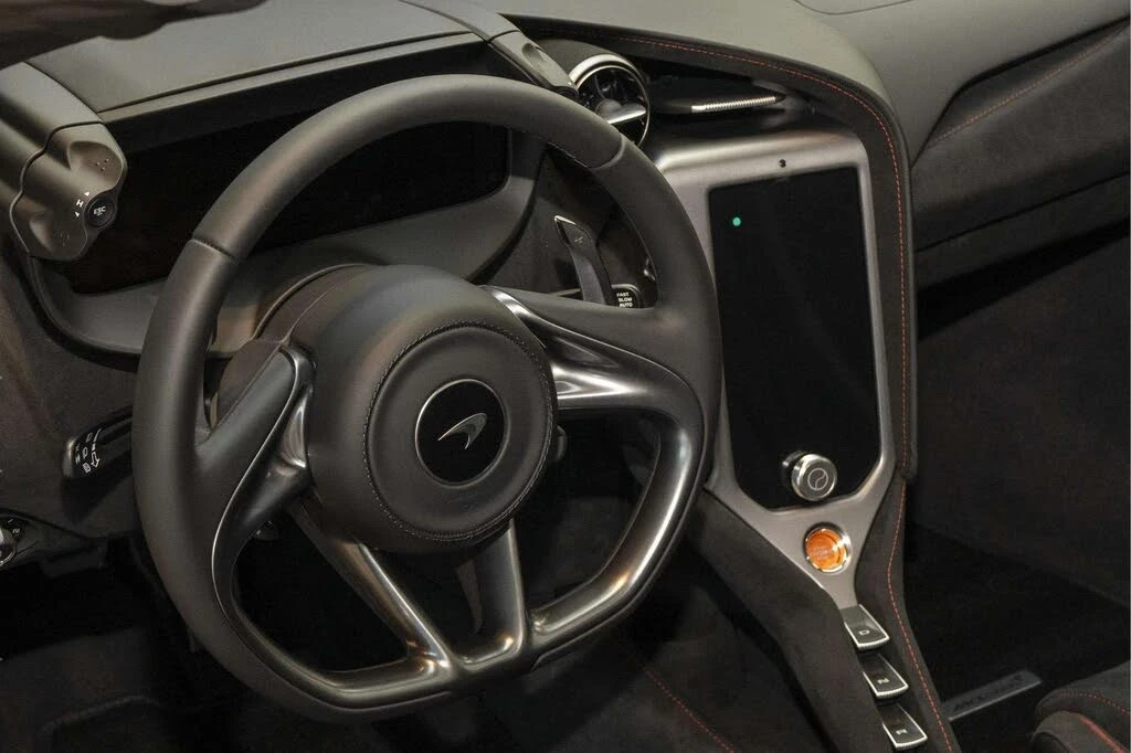2027 McLaren 750S Spider - Image 29 of 31