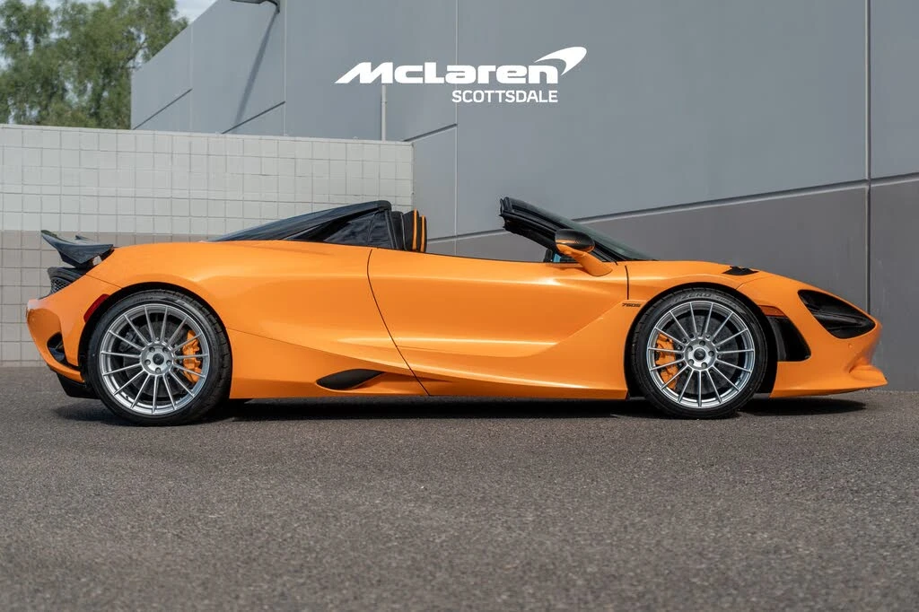 2027 McLaren 750S Spider - Image 8 of 31