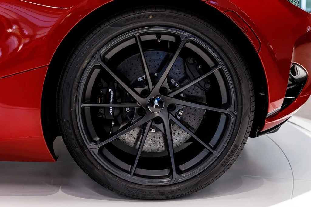 2027 McLaren 750S Spider - Image 12 of 31
