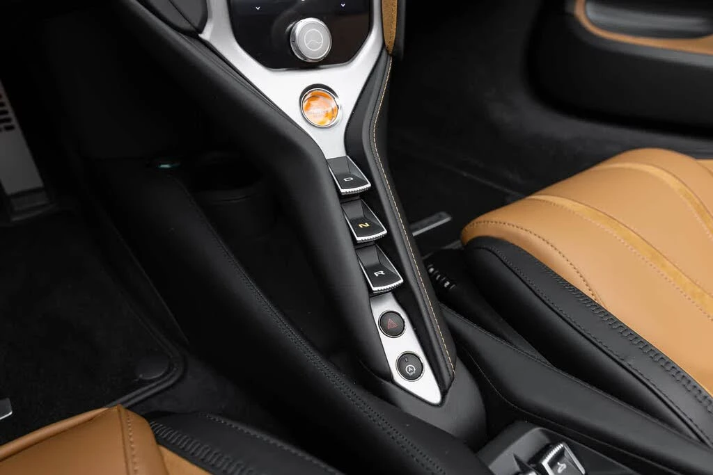 2027 McLaren 750S Spider - Image 31 of 31