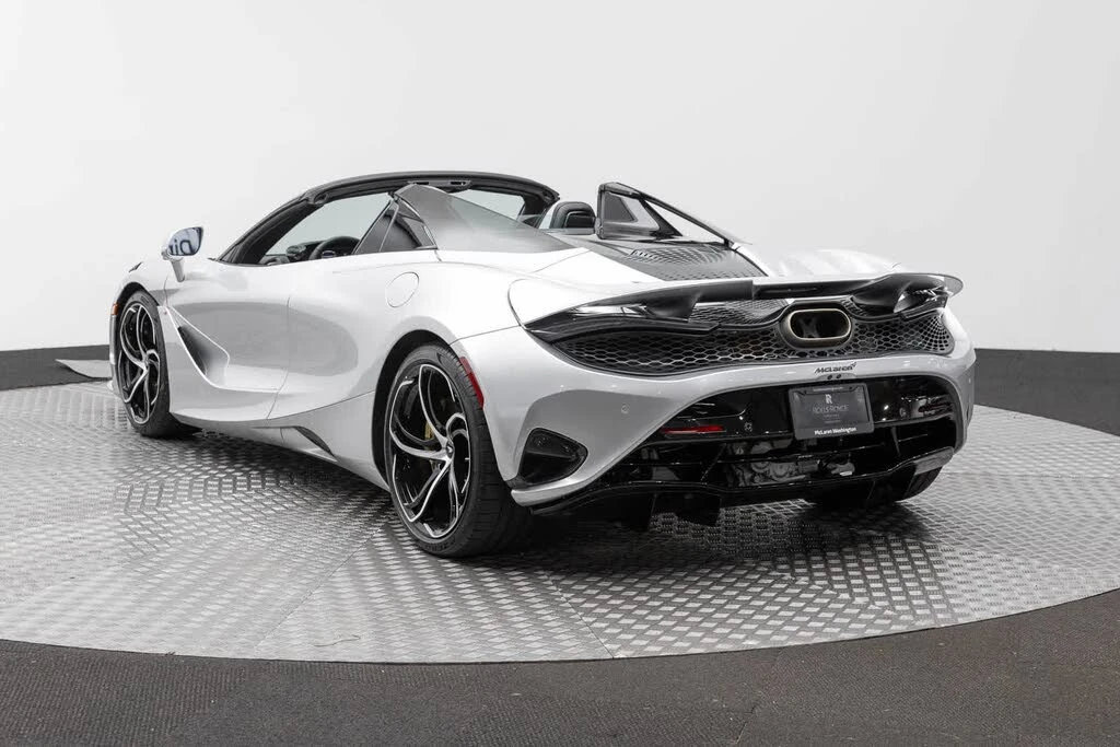 2027 McLaren 750S Spider - Image 4 of 31
