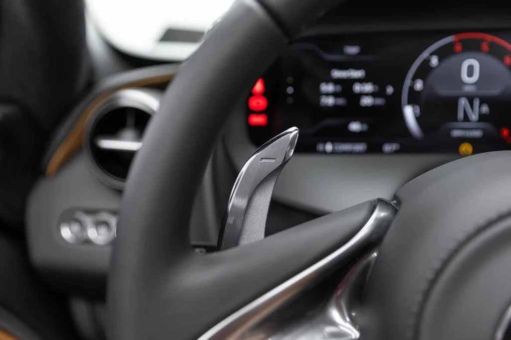 2027 McLaren 750S Spider - Image 27 of 31
